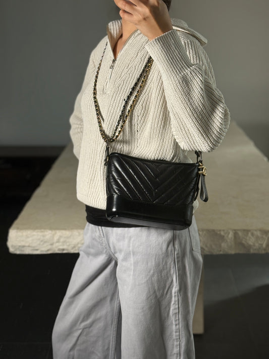 Full Box Chanel Small Gabrielle Hobo Bag in Black Chevron Leather