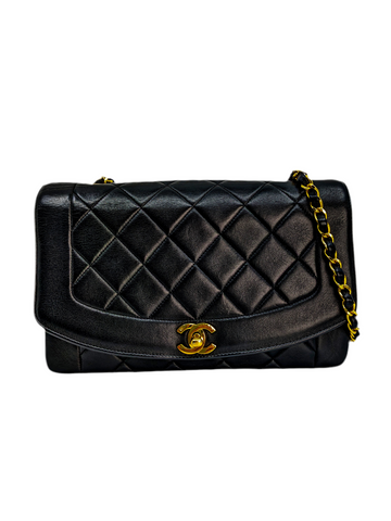 Vintage Chanel Diana Medium Black