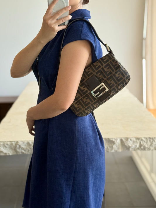 Vintage Fendi Baguette in Brown Zucca