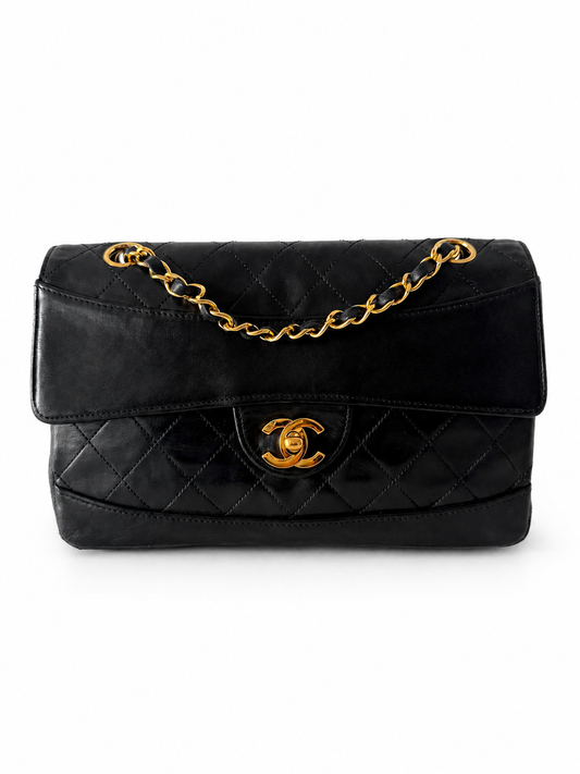 Rare Vintage Chanel Classic Single Curve Flap Medium Lambskin Black 24K Gold Hardware
