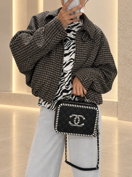 Rare Limited Chanel Filigree Vanity Case Cruise 2019 in Black Caviar Silver Hardware