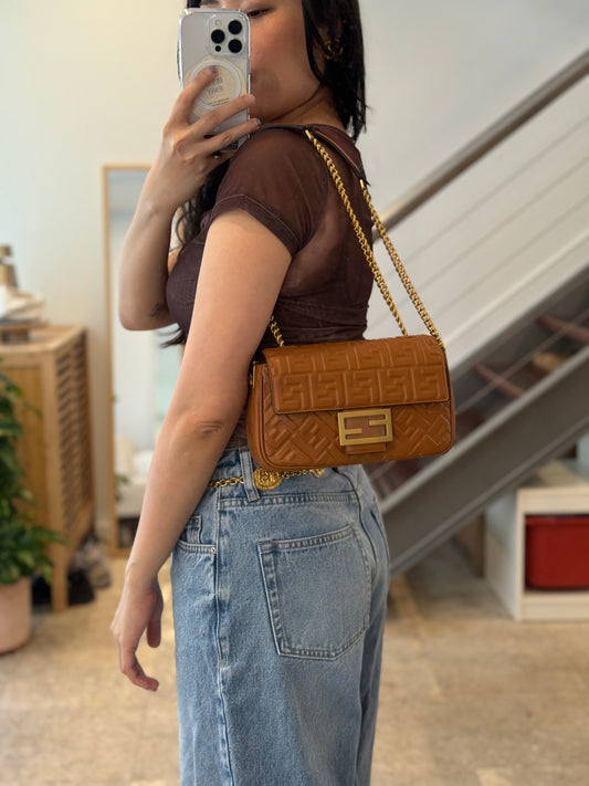Fendi Baguette Chain Midi Caramel