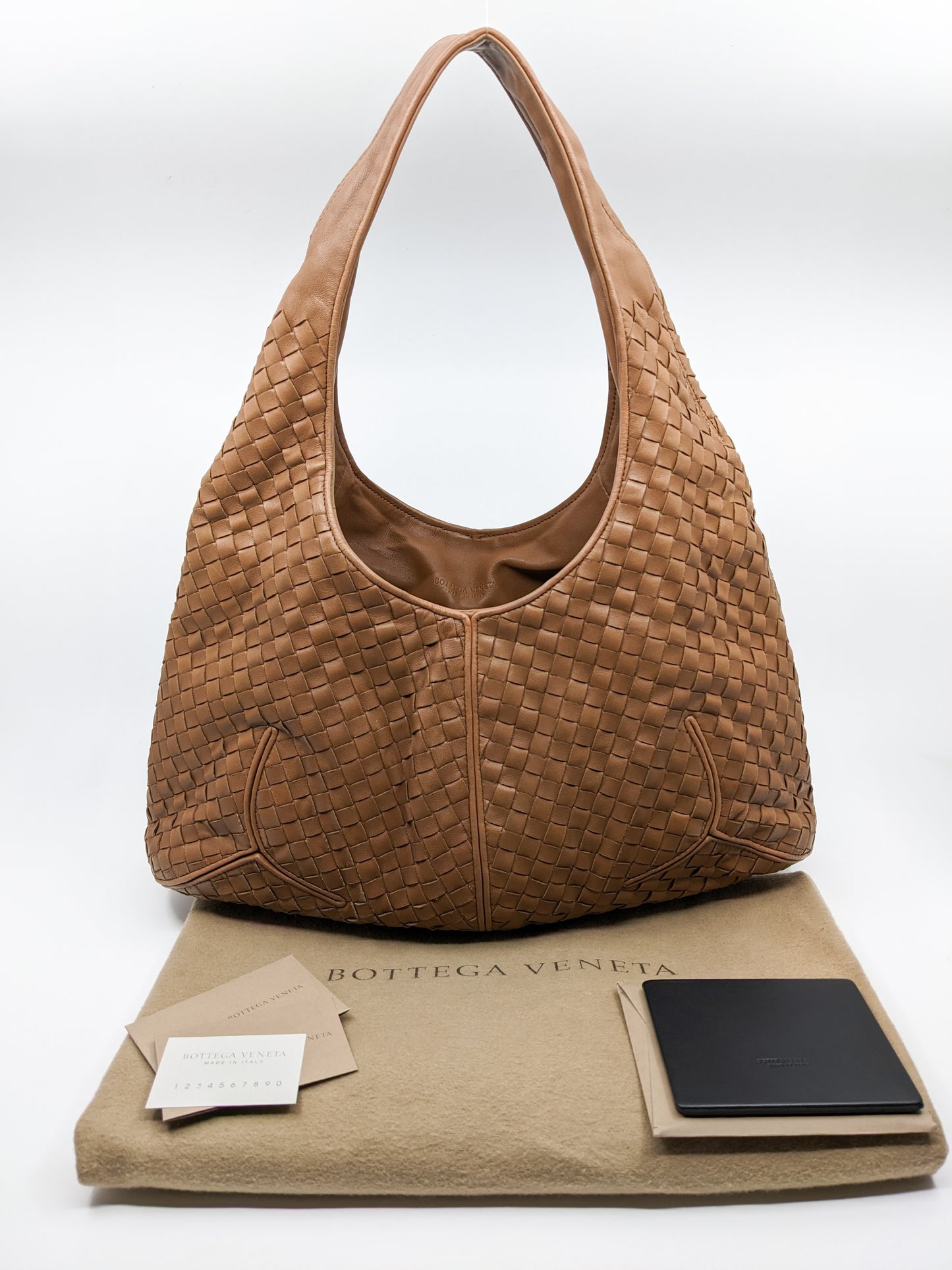 Vintage Bottega Veneta Intrecciato Malmo Ball Hobo in Beige