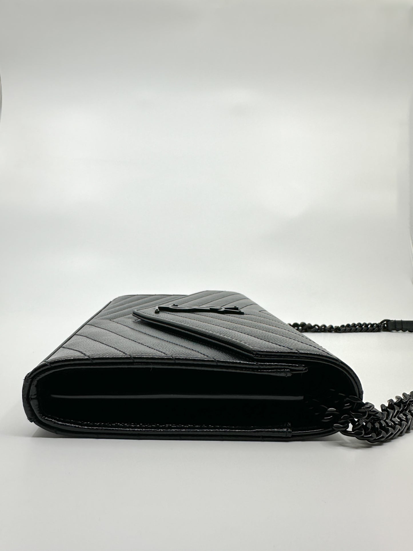 Saint Laurent Classic Cassandre Chain Wallet So Black