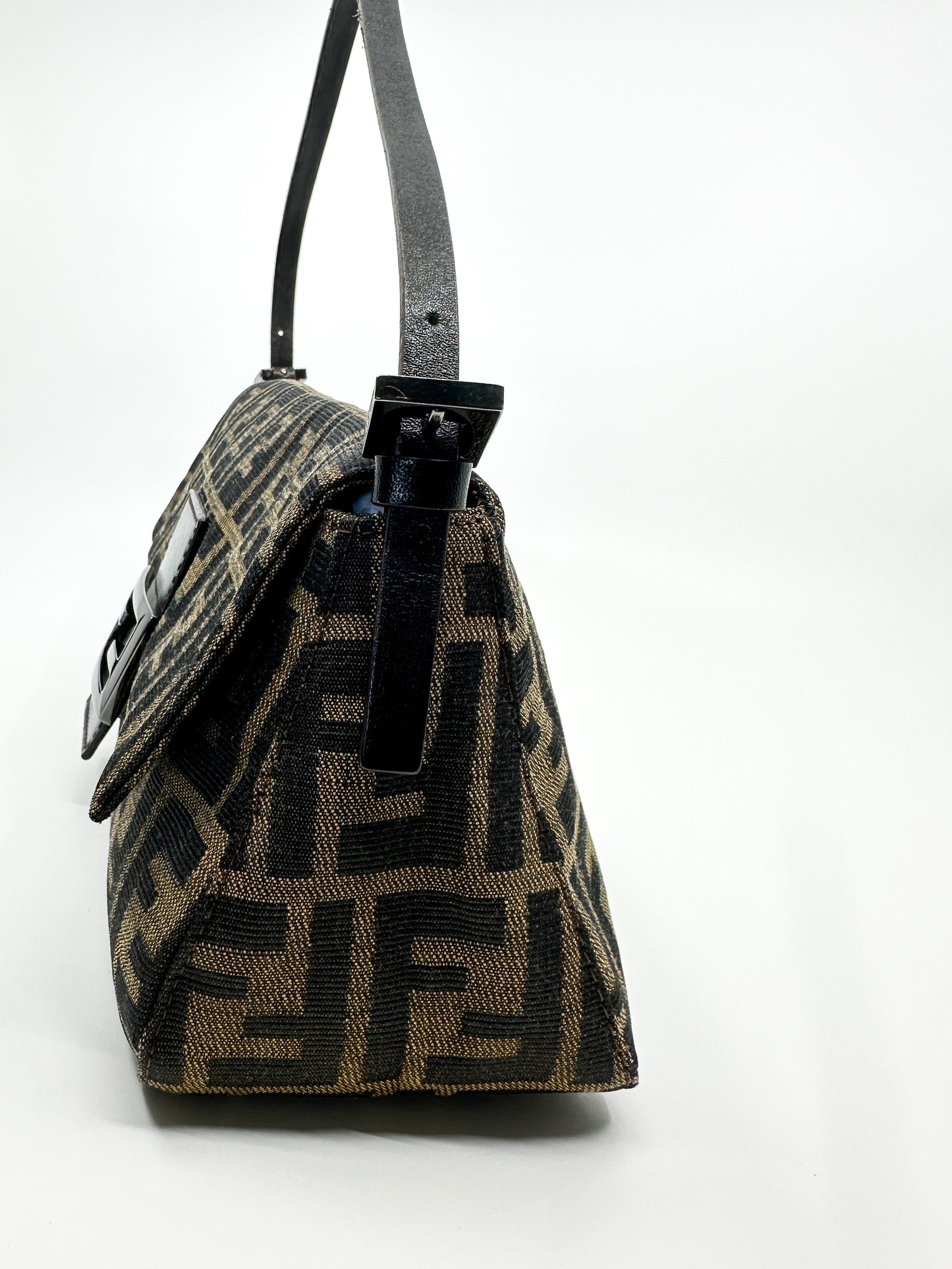 Fendi Baguette in Brown Zucca