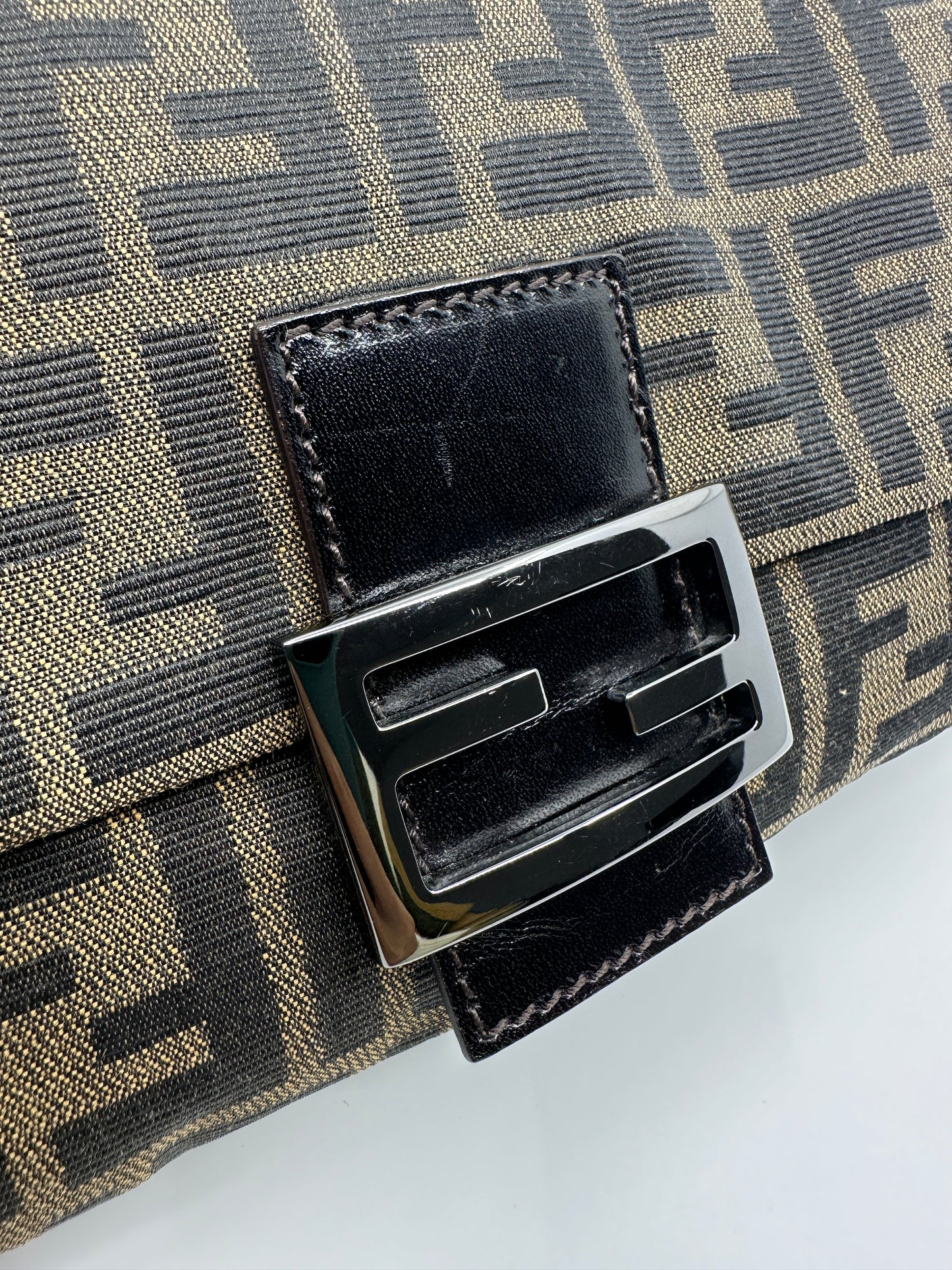 Fendi Baguette in Brown Zucca