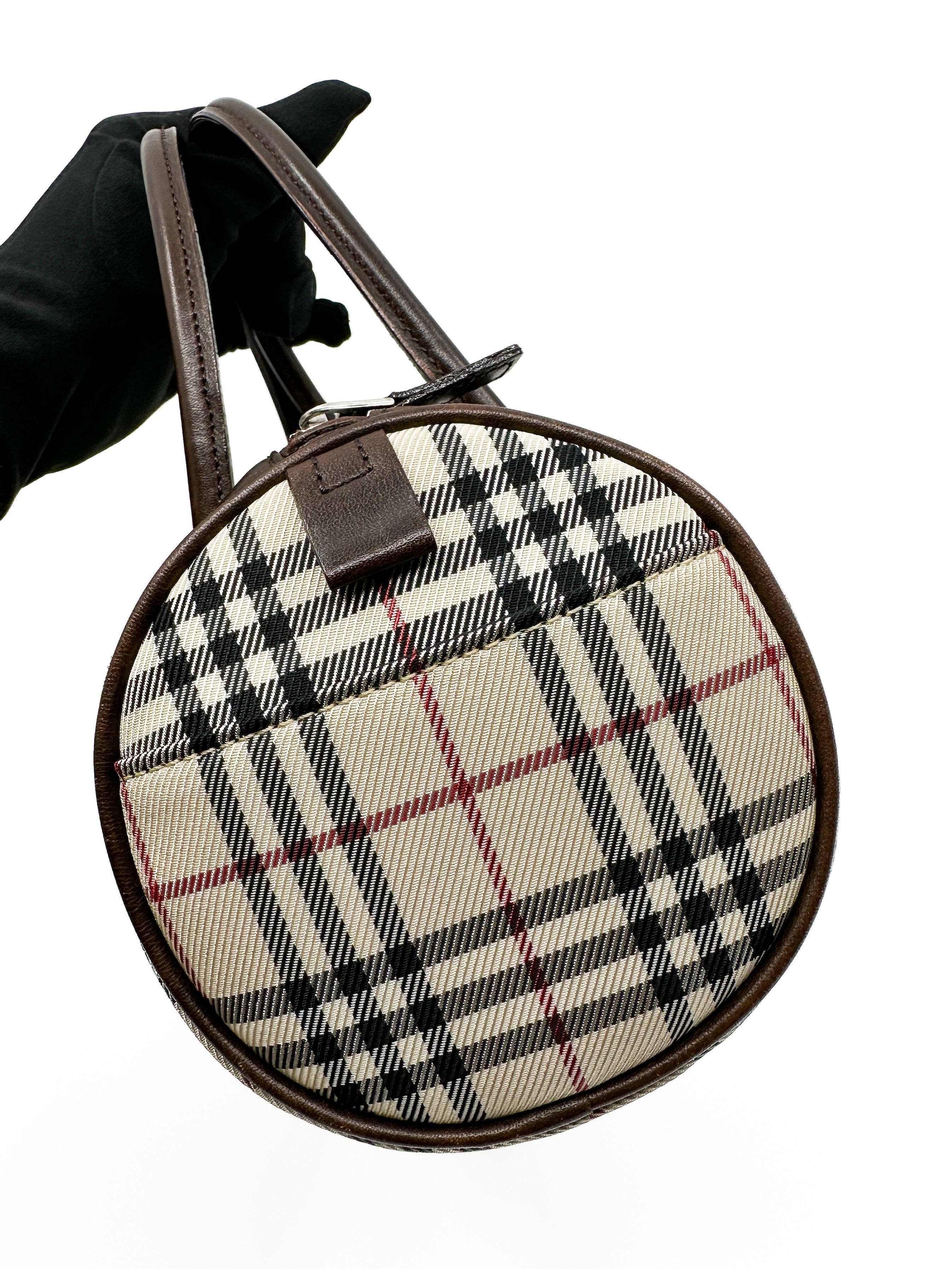 バッグ vintage Burberry mini boston bag Burberry Mini Boston Bag – Beyond Vintage